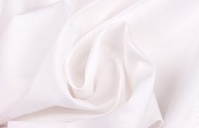 ткань оксфорд 600d, wr/pu1000, 240гр/м2, 100пэ, 150см, белый/s501, (рул 50м) tpx013 купить в Саратове.