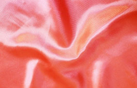 217 (16-1640) атлас 90г/м2 (135 гр/мп), 100% пэ, 150см, рулон ок.50м, цв. розовый коралловый купить по цене 100.44 руб в розницу от 1 метра - в интернет-магазине Веллтекс