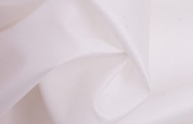 ткань оксфорд 210d, wr/pu1000, 82гр/м2, 100пэ, 150см, белый/s501, (рул 100м) tpx017 купить в Саратове.